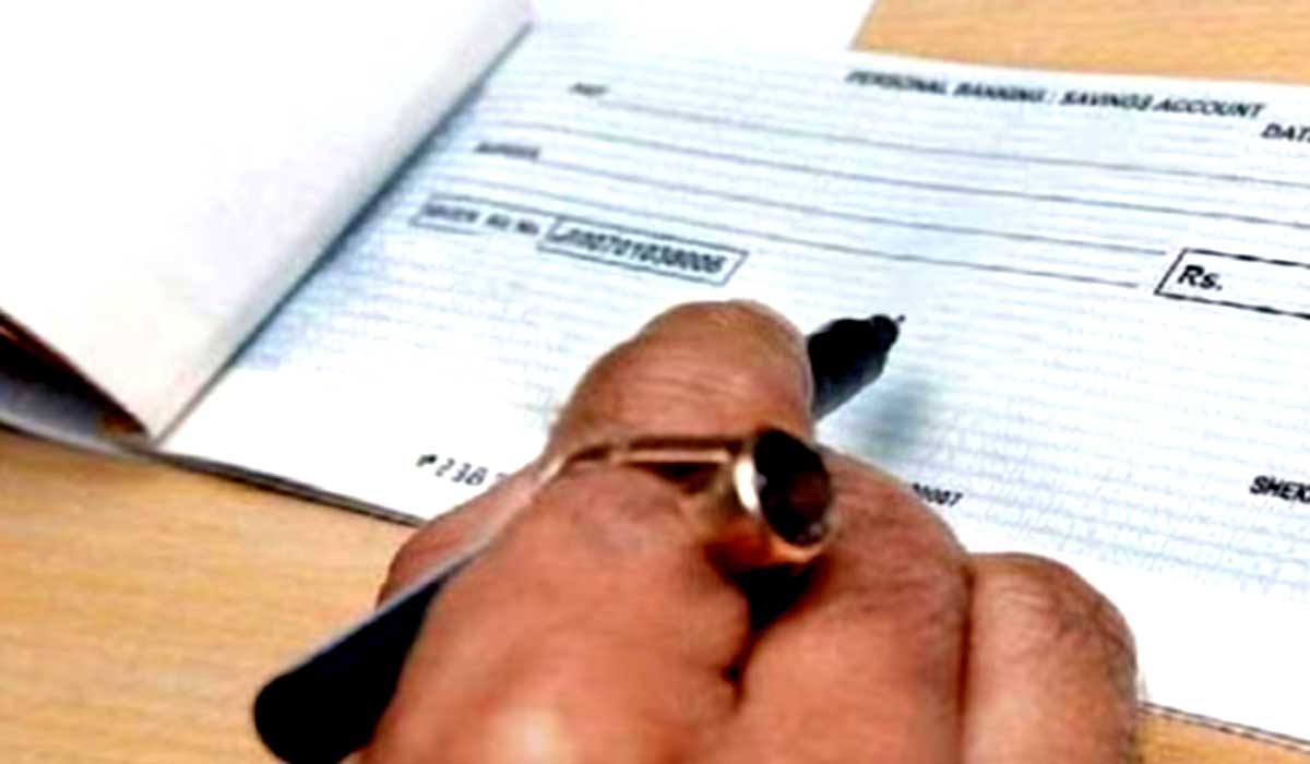 letter-pen-writing