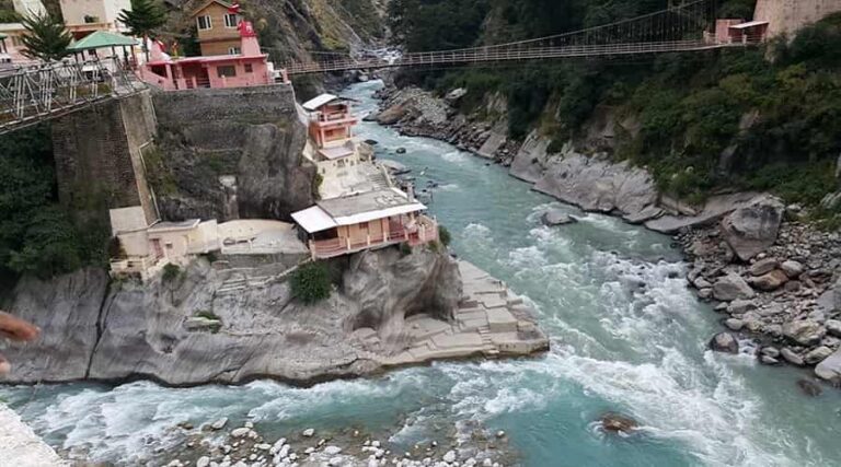 Vishnu-Prayag-Sangam-near-Joshimath spirit of uttarakhand